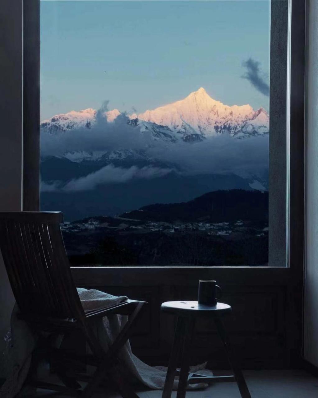 Sunyata Hotel. Deqin Meili Deqen Buitenkant foto